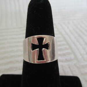 Estate Vintage Marked 925 Cross Cut Out Sterling Silver Band Ring - Size 6
